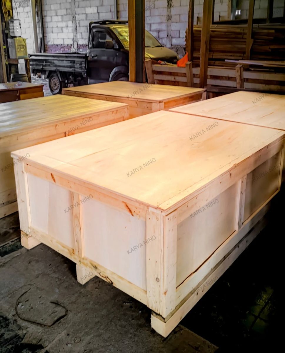 Packaging kayu
